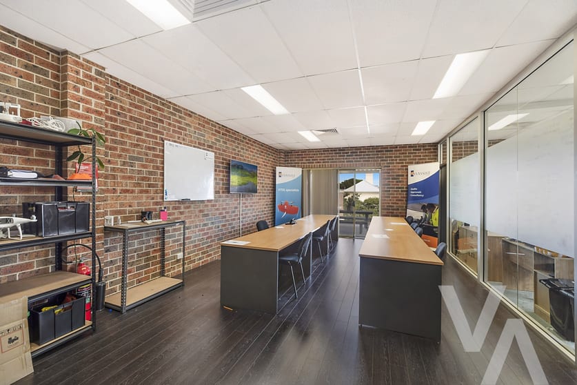 Click to view all images Level 1, Suite 2/152 Darby Street Cooks Hill NSW 2300 - Image 2