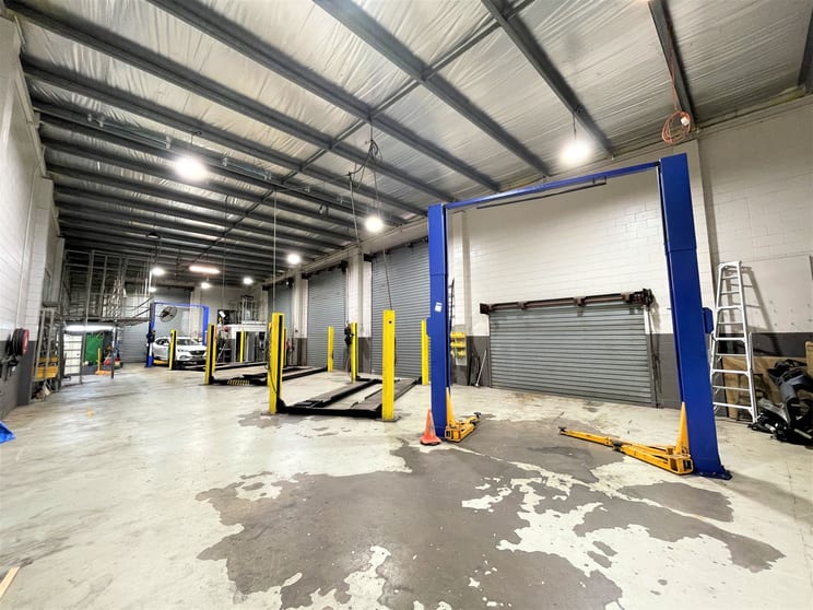 Click to view all images 4/266 Brisbane Street West Ipswich QLD 4305 - Image 3