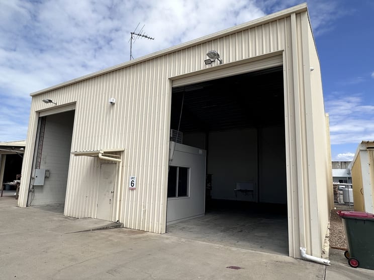 Click to view all images 6/17 Mackley Street Garbutt QLD 4814 - Image 1
