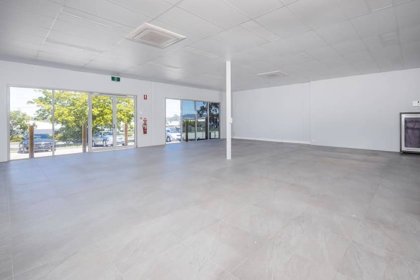 Click to view all images 1/1 McRoyle Street Wacol QLD 4076 - Image 2