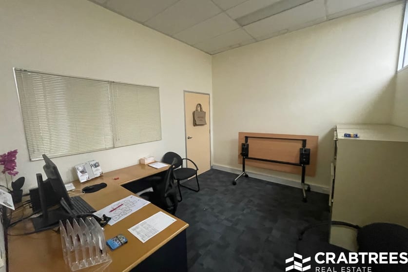Click to view all images 56 Beetham Parade Rosanna VIC 3084 - Image 2