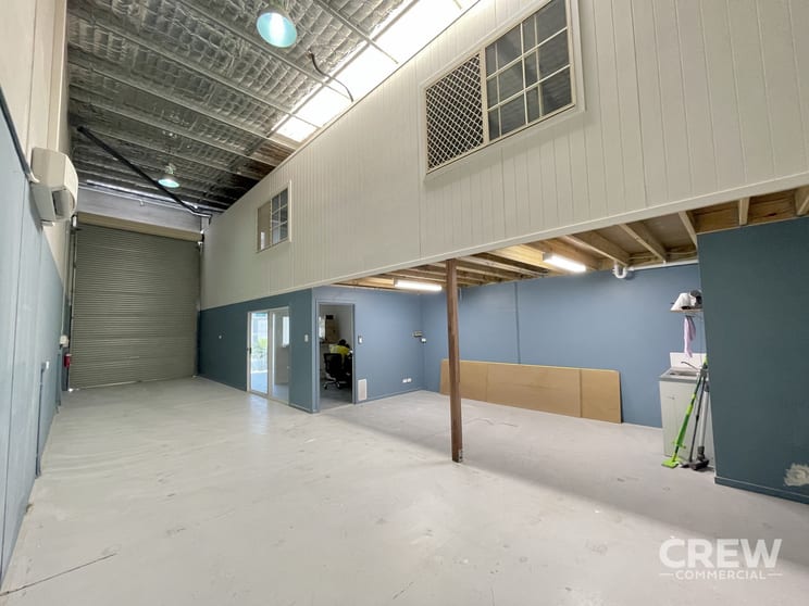 Click to view all images 3/7 Distribution Avenue Molendinar QLD 4214 - Image 1