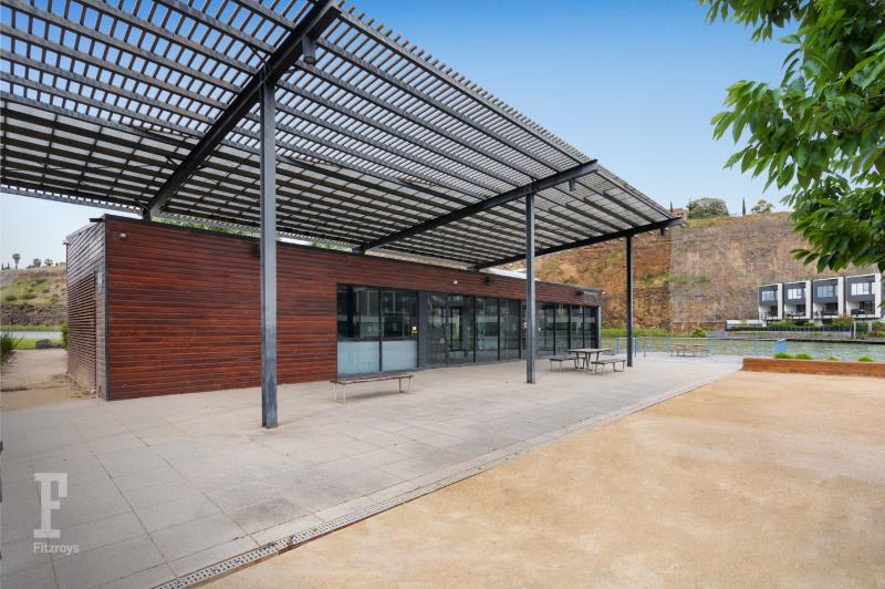 Click to view all images 45 Valley Lake Boulevard Keilor East VIC 3033 - Image 3