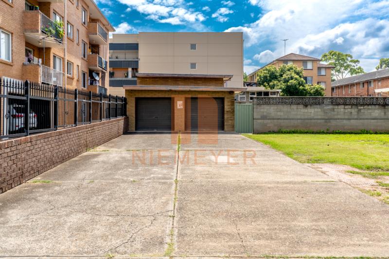 Click to view all images House & Rear Warehouse/63-65 Goulburn Street Liverpool NSW 2170 - Image 2