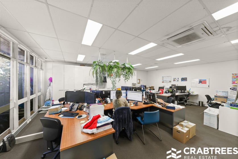 Click to view all images 17 Pickering Road Mulgrave VIC 3170 - Image 3