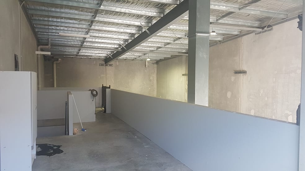 Click to view all images 15/25 Ourimbah Rd Tweed Heads NSW 2485 - Image 3