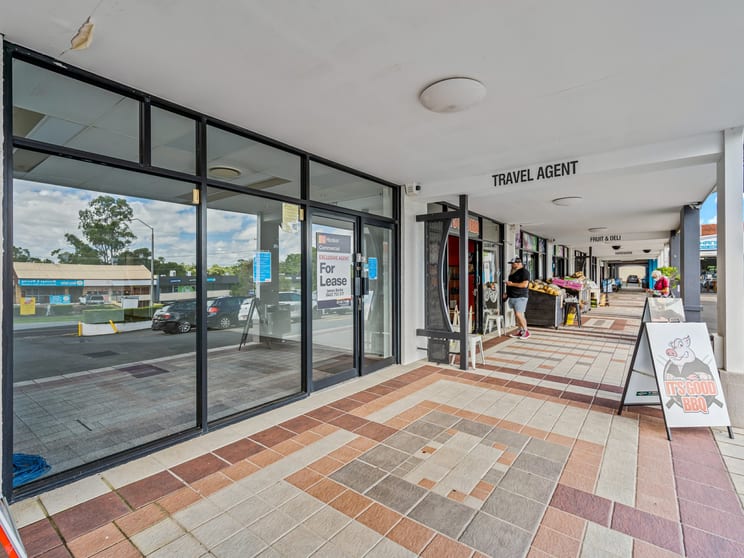 Click to view all images 10-14 Allamanda Drive Daisy Hill QLD 4127 - Image 2