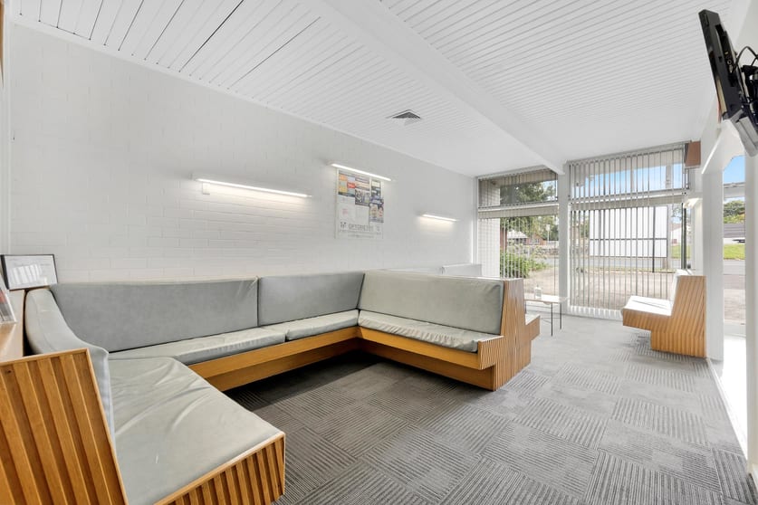 Click to view all images 1558 Dandenong Road Huntingdale VIC 3166 - Image 3