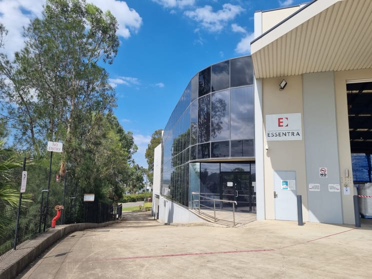 Click to view all images Wetherill Park NSW 2164 - Image 2