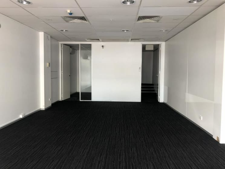 Click to view all images 181 Summer Street Orange NSW 2800 - Image 2