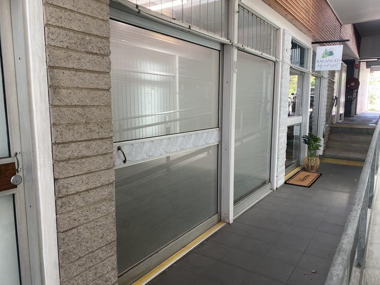 Click to view all images 2/16 Torquay Road Pialba QLD 4655 - Image 2