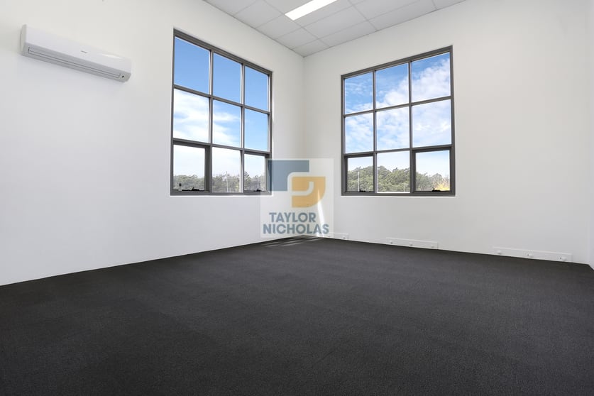 Click to view all images 2/256B New Line Road Dural NSW 2158 - Image 2