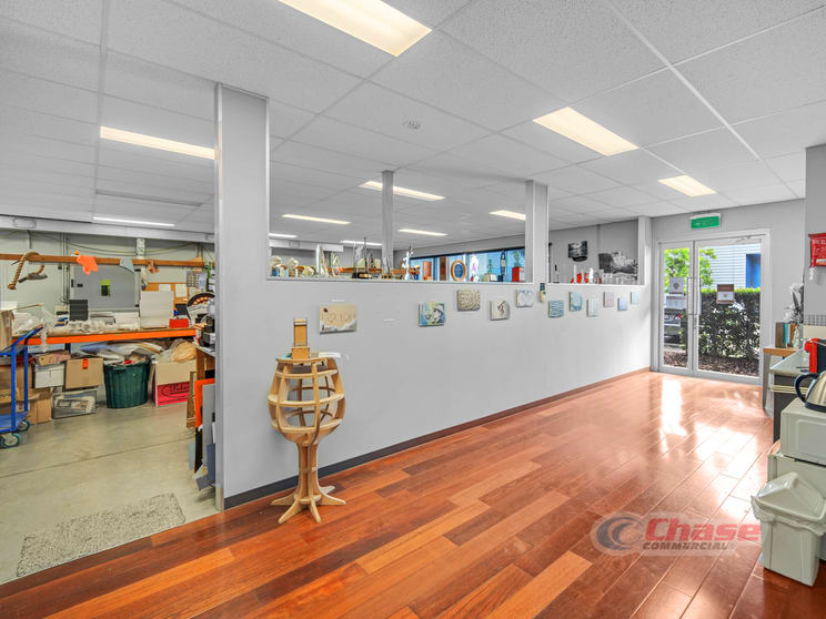Click to view all images 17/93 Rivergate Place Murarrie QLD 4172 - Image 3