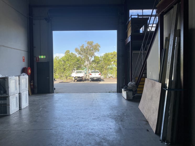 Click to view all images Unit 2/3 Kullara Close Beresfield NSW 2322 - Image 3