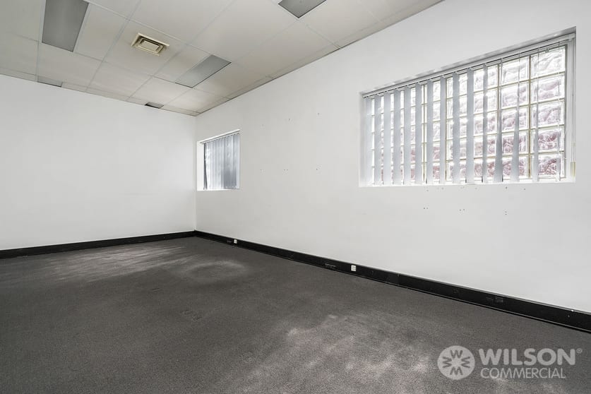 Click to view all images 825A Glenhuntly Road Caulfield VIC 3162 - Image 3