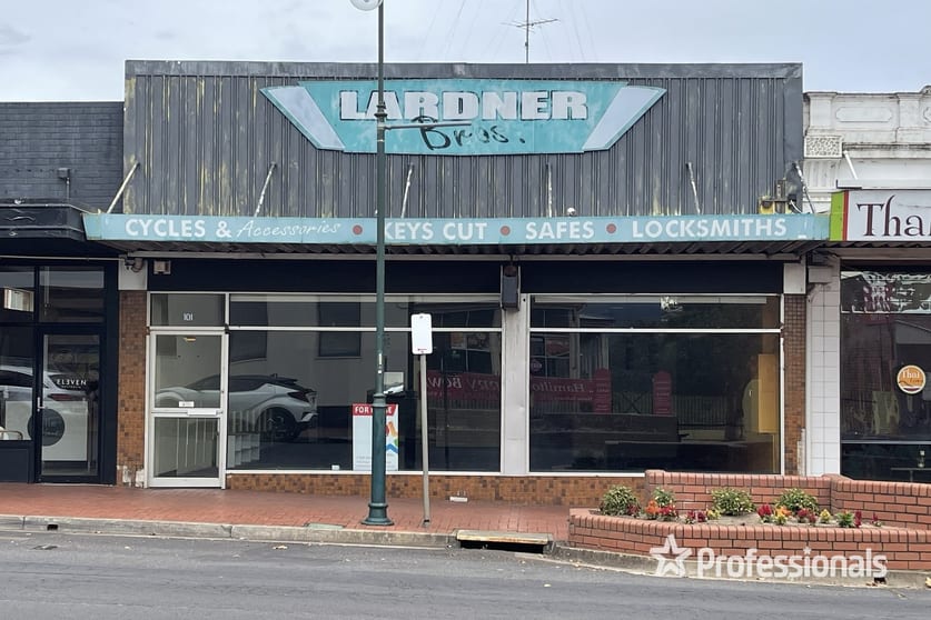 Click to view all images 101 Thompson Street Hamilton VIC 3300 - Image 1