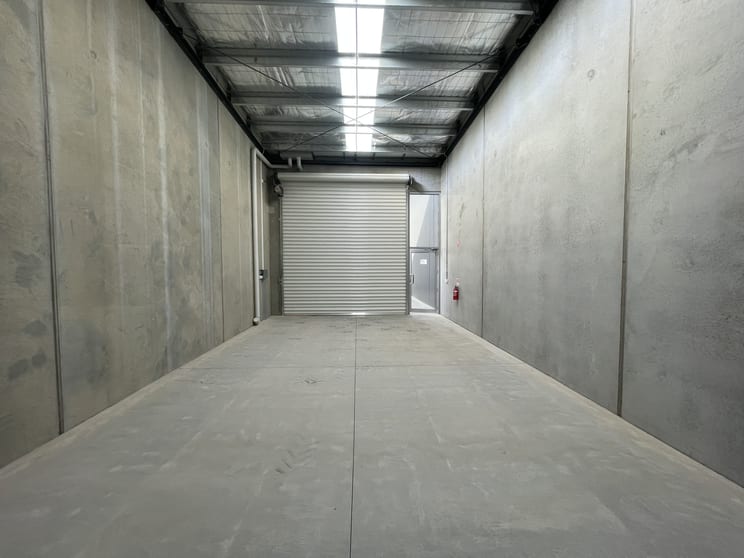 Click to view all images 14/23-25 Jordan Close Altona VIC 3018 - Image 3