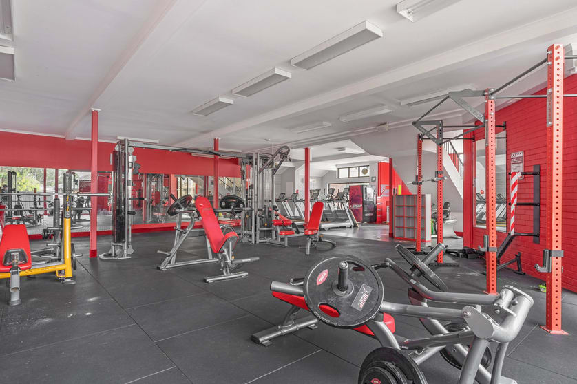 Click to view all images 257 Heaths Road Werribee VIC 3030 - Image 3