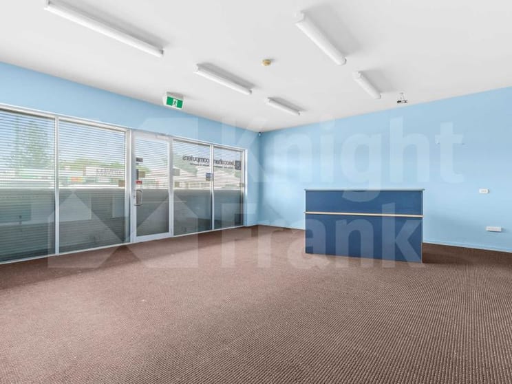 Click to view all images 240 Canning Street Allenstown QLD 4700 - Image 2