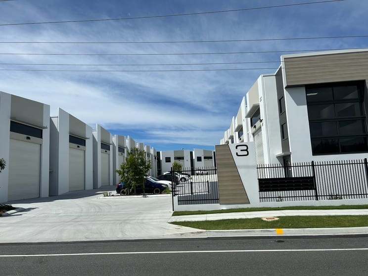 Click to view all images Unit 4/3 Enterprise Street Molendinar QLD 4214 - Image 1