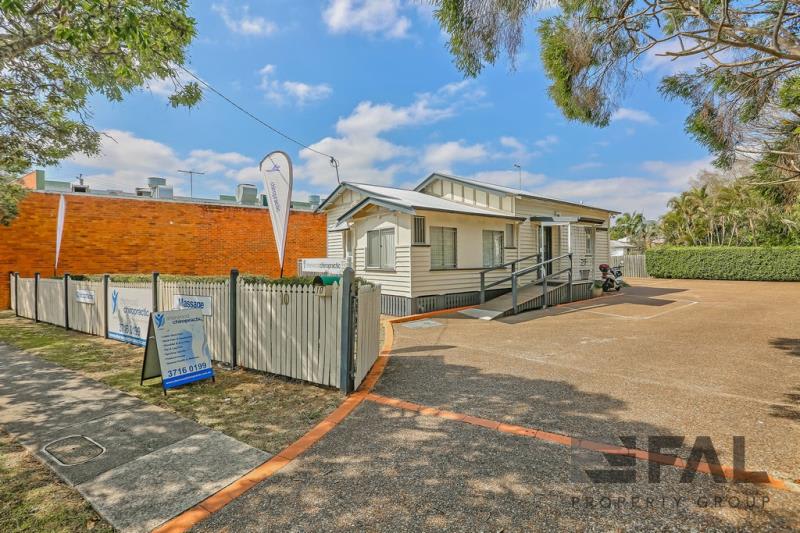 Click to view all images Unit 10/10 Park Terrace Sherwood QLD 4075 - Image 1