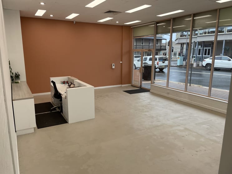 Click to view all images 2/237-239 Princes Highway Corrimal NSW 2518 - Image 3