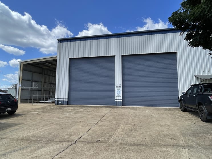 Click to view all images Tenancy 2/303 Taylor Street Wilsonton QLD 4350 - Image 2