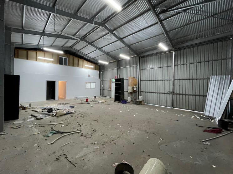 Click to view all images 1/16 Glasgow Street Wingfield SA 5013 - Image 2