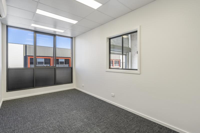 Click to view all images Warwick Farm NSW 2170 - Image 2