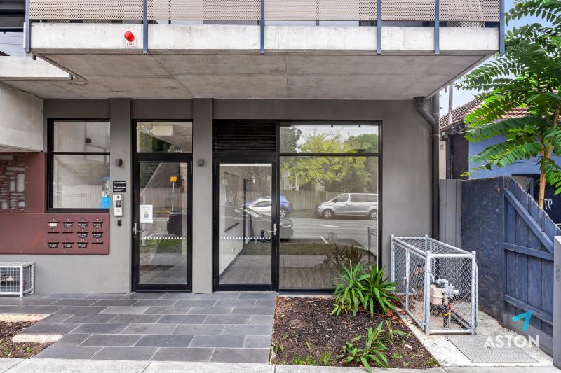 Click to view all images 95 Wellington Street St Kilda VIC 3182 - Image 3