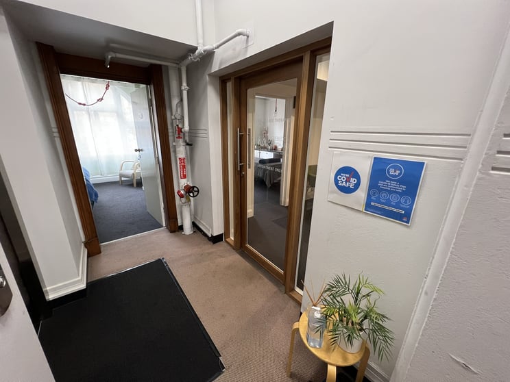 Click to view all images Suite 1 Level 1/102 Hunter Street Newcastle NSW 2300 - Image 3