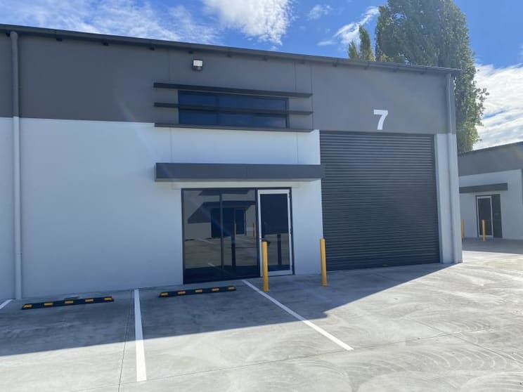 Click to view all images Unit 7/8 Edward Street Orange NSW 2800 - Image 1