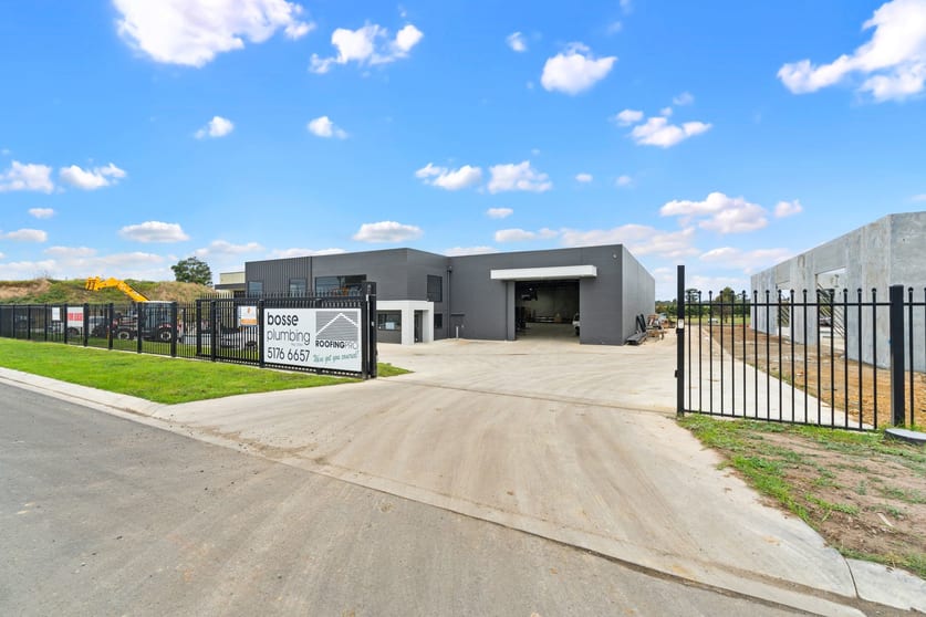 Click to view all images 24 Stirloch Circuit Traralgon VIC 3844 - Image 1