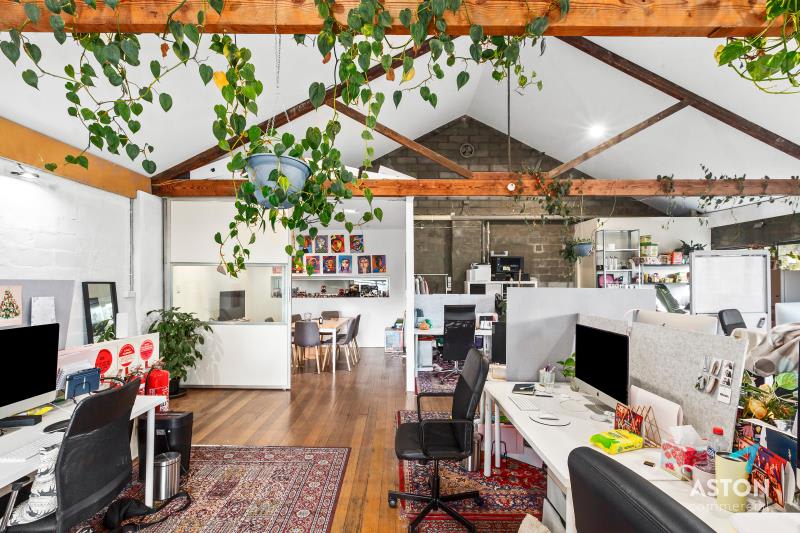 Click to view all images 1 Brenchley Place Prahran VIC 3181 - Image 2