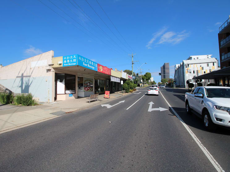 Click to view all images 772 Station Street Box Hill North VIC 3129 - Image 2
