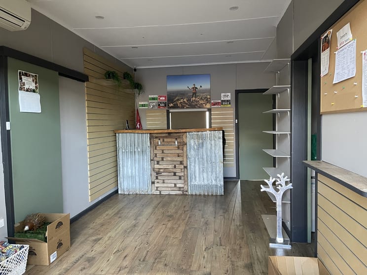 Click to view all images 25 High Street Wodonga VIC 3690 - Image 2