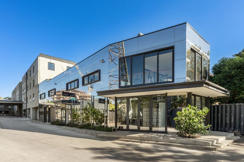 Click to view all images 18 Brixton Rise Glen Iris VIC 3146 - Image 1