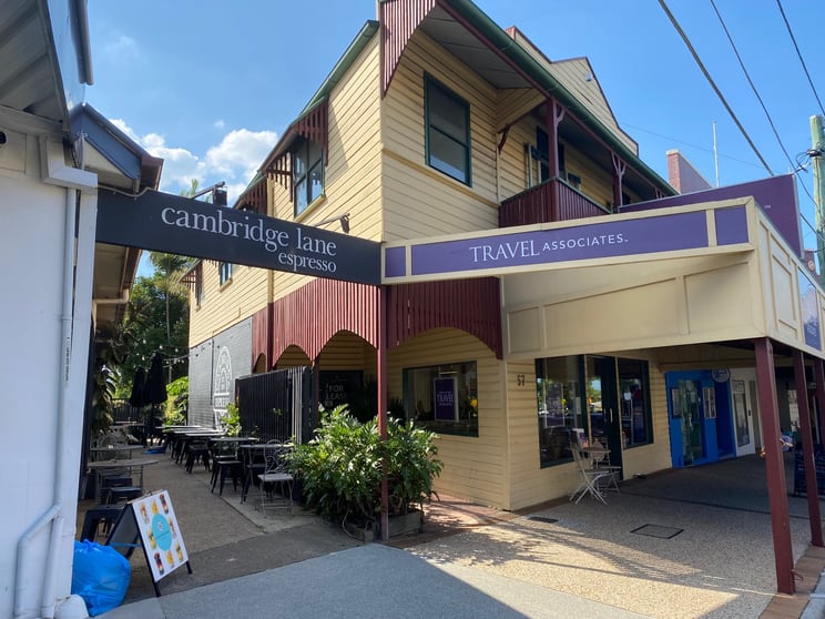 Click to view all images 2 & 3/57 Cambridge Parade Manly QLD 4179 - Image 2