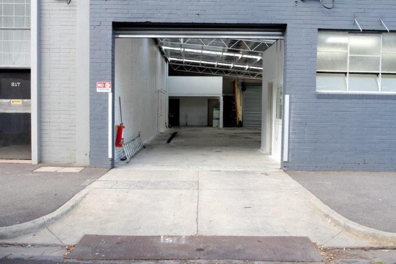 Click to view all images Unit/223 Rouse Street Port Melbourne VIC 3207 - Image 2