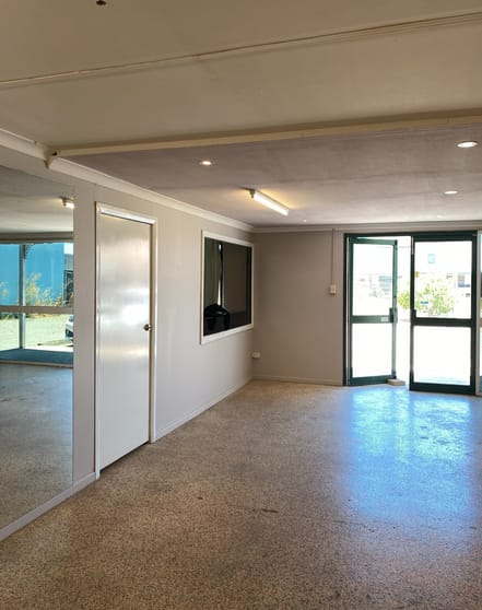 Click to view all images 1/6 Crowley Street Port Kennedy WA 6172 - Image 2