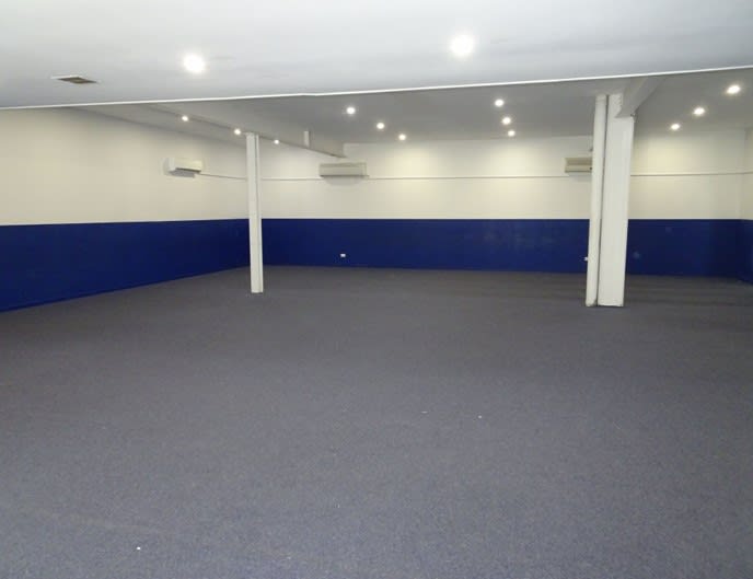 Click to view all images 4/131-135 Old Pacific Highway Oxenford QLD 4210 - Image 3