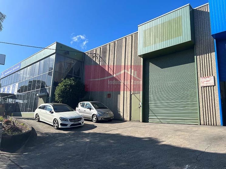 Click to view all images Unit 2/7 Roberts Road Greenacre NSW 2190 - Image 1