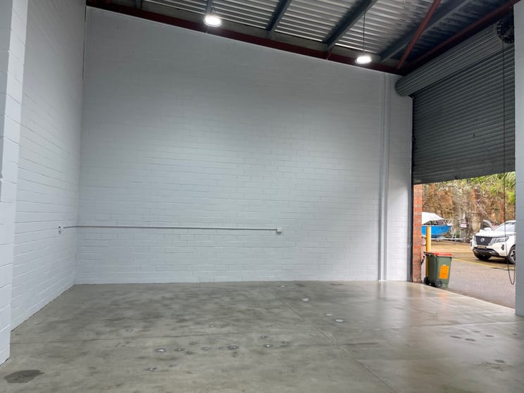 Click to view all images 5/150 Old Pittwater Road Brookvale NSW 2100 - Image 1