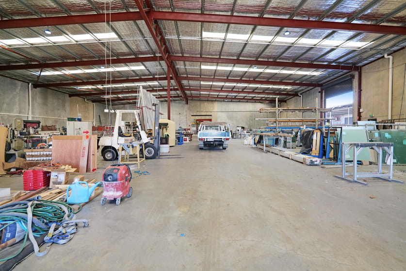 Click to view all images 14a Baile Road Canning Vale WA 6155 - Image 3