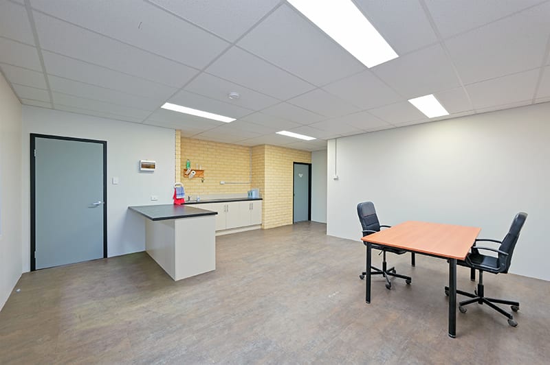 Click to view all images 1/51 Solomon Road Jandakot WA 6164 - Image 3