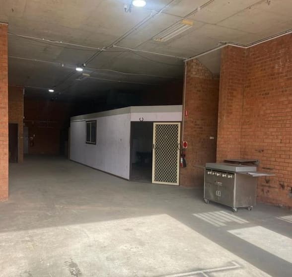 Click to view all images Cabramatta NSW 2166 - Image 2