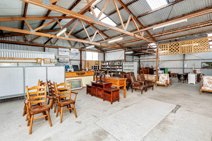 Click to view all images 1/77 Hill Street Port Elliot SA 5212 - Image 2