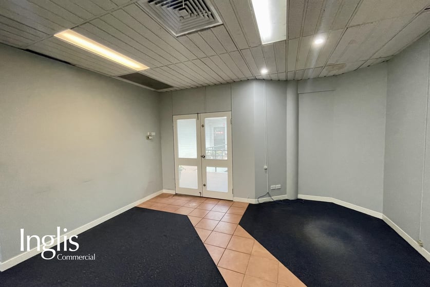 Click to view all images 4/342 Camden Valley Way Narellan NSW 2567 - Image 3