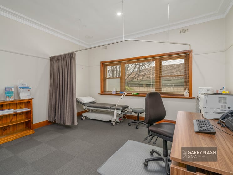 Click to view all images 63 Green Street Wangaratta VIC 3677 - Image 3