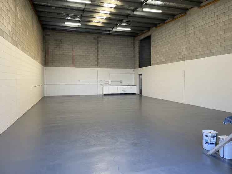 Click to view all images 3/6 Hampton Road Burleigh Heads QLD 4220 - Image 3